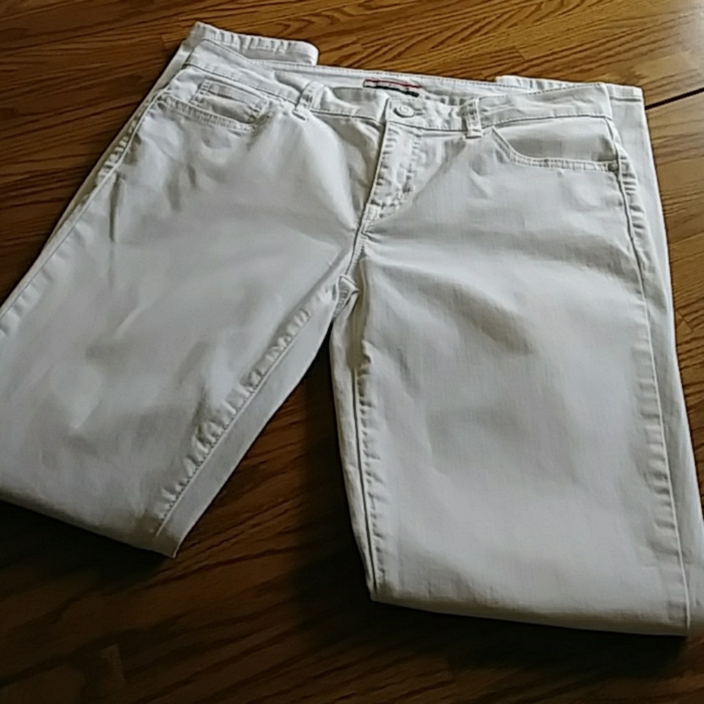 64 Tommy Hilfiger Skinny Jeans Sz 6